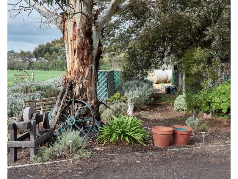 9 Edward  Street, Strathalbyn SA 5255