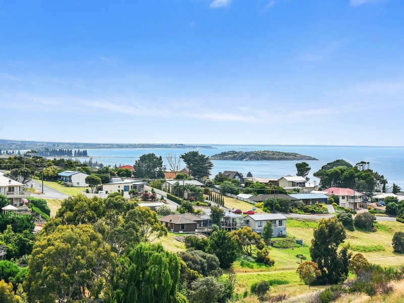 16 Bolger Way, Encounter Bay SA 5211