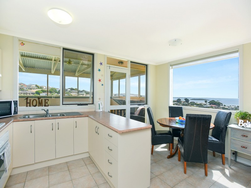 16 Bolger Way, Encounter Bay SA 5211