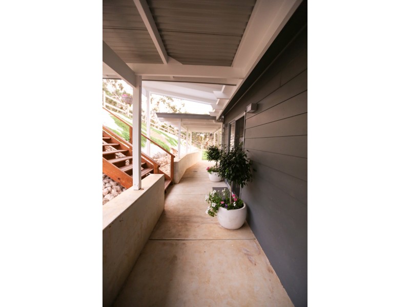 51 McEwin Rd (via Sawpit Rd), Hindmarsh Valley SA 5211