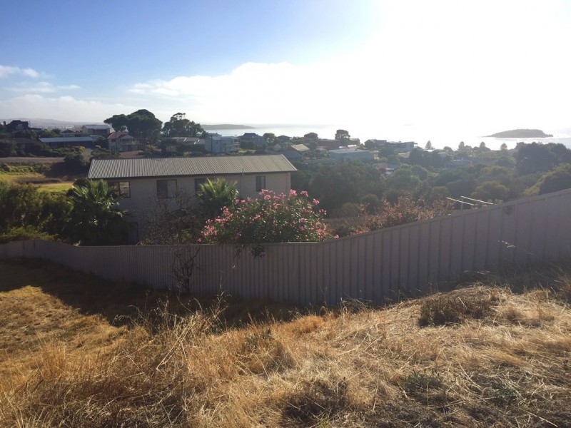 13 THEISENGER COURT, Encounter Bay SA 5211