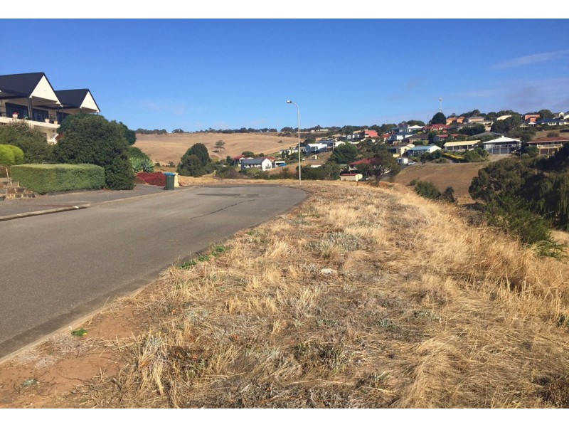 13 Theisenger Court, Encounter Bay SA 5211