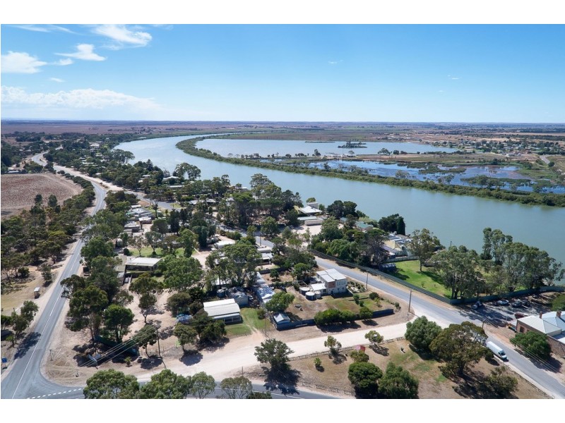 8 Bowmann Street, Wellington SA 5259