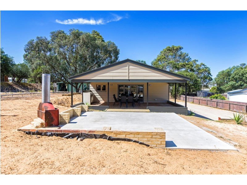8 Bowmann Street, Wellington SA 5259