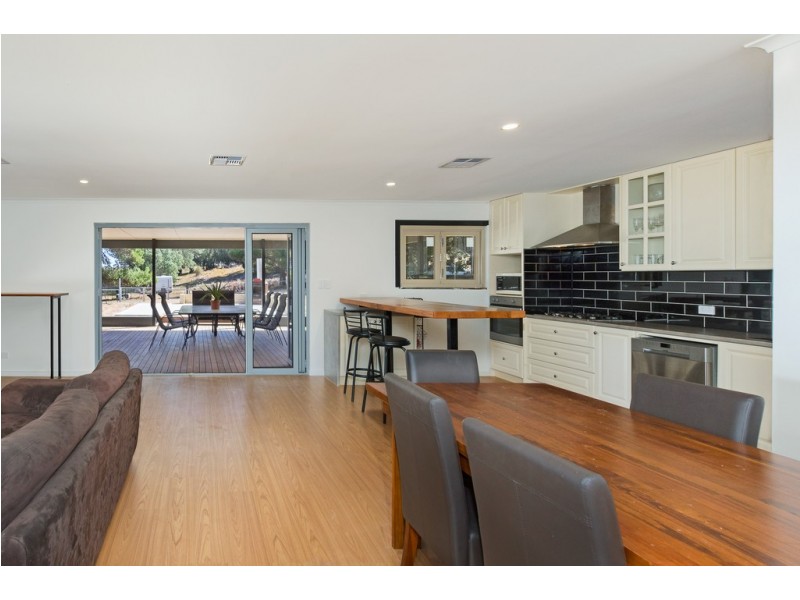 8 Bowmann Street, Wellington SA 5259