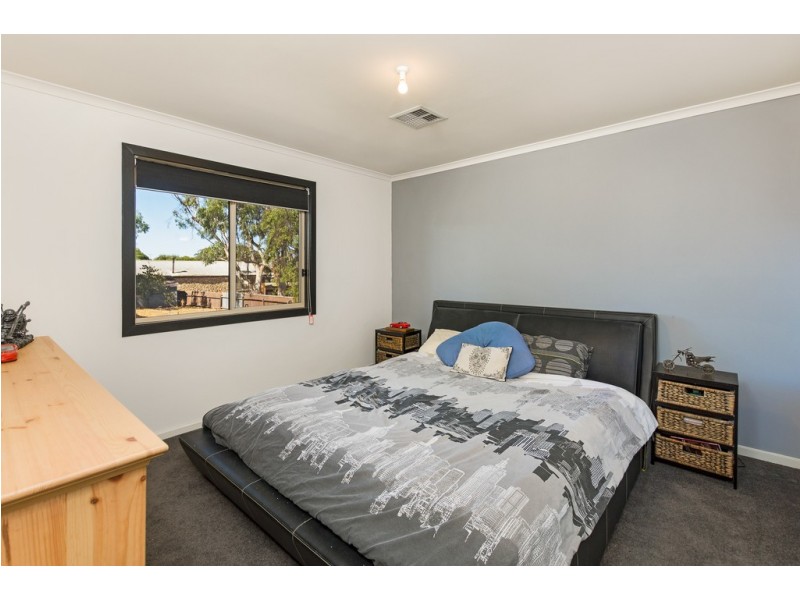8 Bowmann Street, Wellington SA 5259