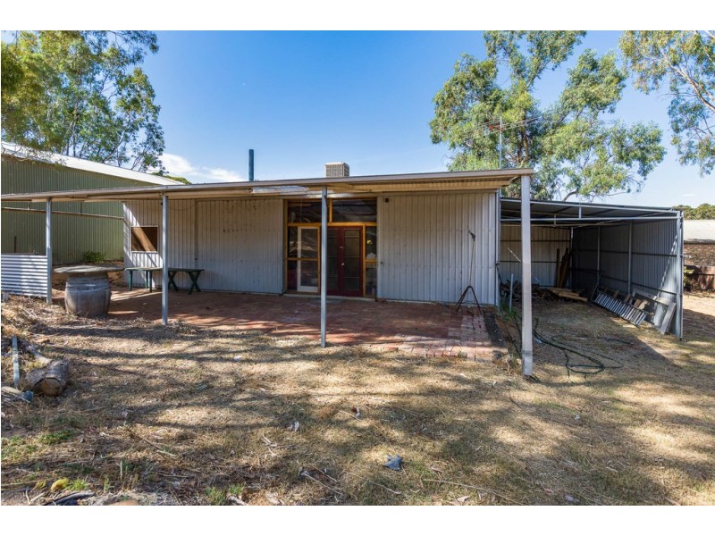 8 Bowmann Street, Wellington SA 5259