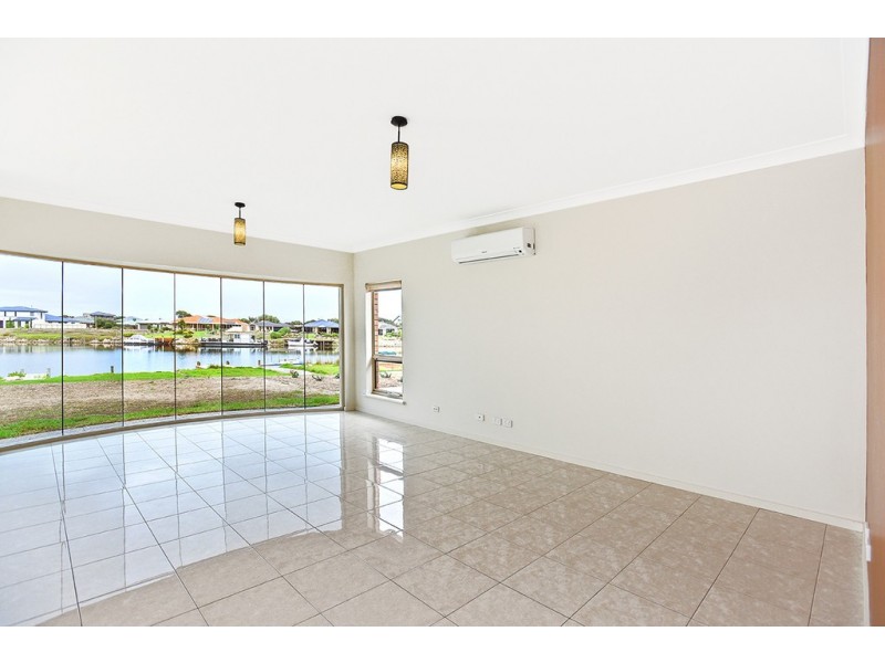 67 Wentworth Parade, Hindmarsh Island SA 5214