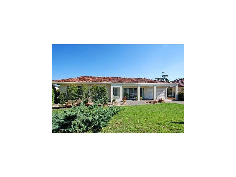 103 Hindmarsh Rd, Victor Harbor SA 5211