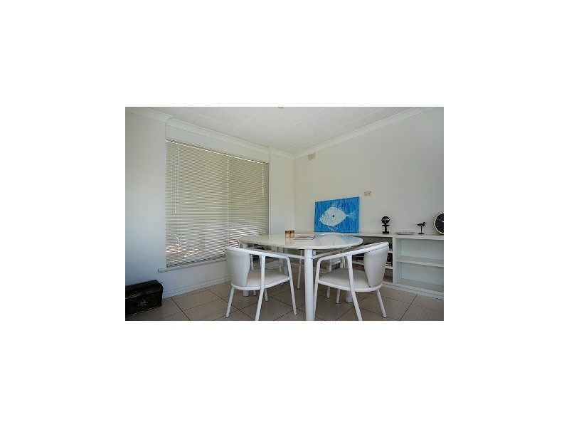 103 Hindmarsh Rd, Victor Harbor SA 5211