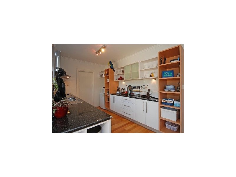 103 Hindmarsh Rd, Victor Harbor SA 5211