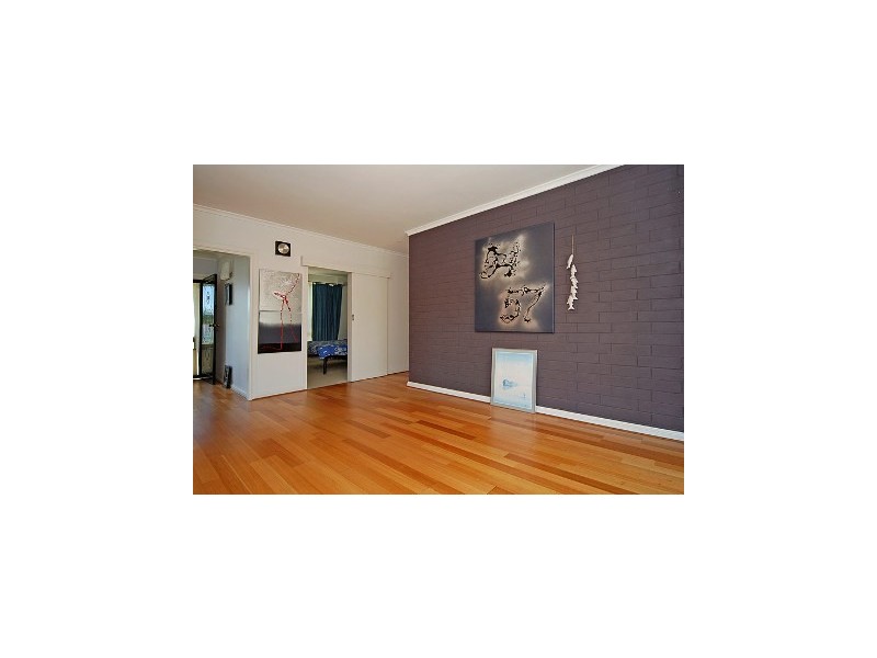 103 Hindmarsh Rd, Victor Harbor SA 5211