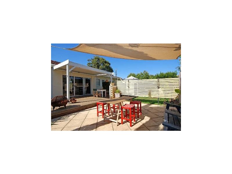 103 Hindmarsh Rd, Victor Harbor SA 5211