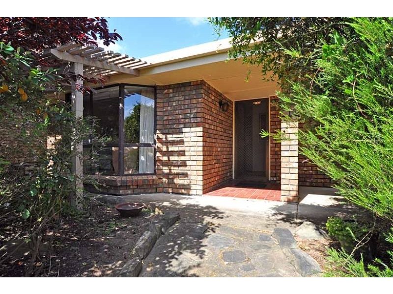 4 Hay Ct, Victor Harbor SA 5211