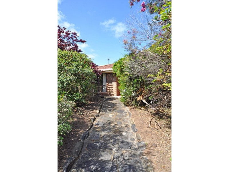 4 Hay Ct, Victor Harbor SA 5211