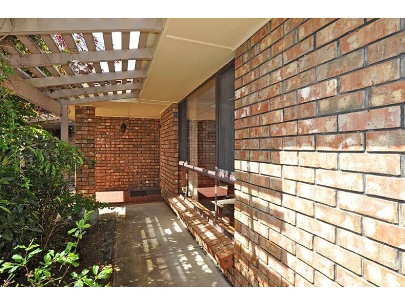 4 Hay Ct, Victor Harbor SA 5211