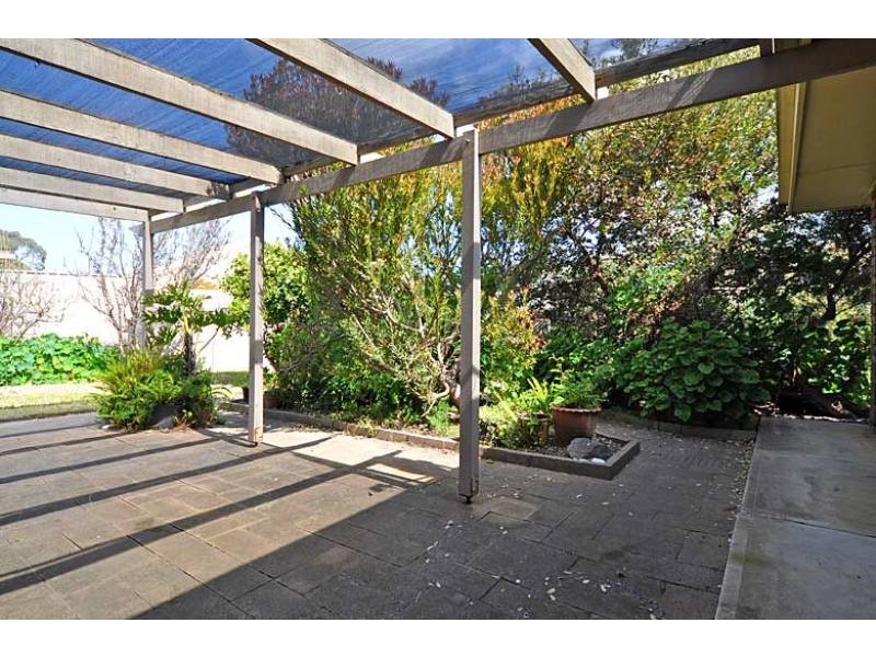 4 Hay Ct, Victor Harbor SA 5211