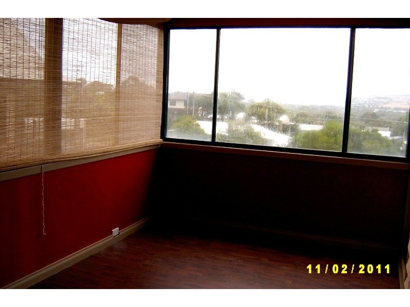 19 Harvey Ave, Victor Harbor SA 5211