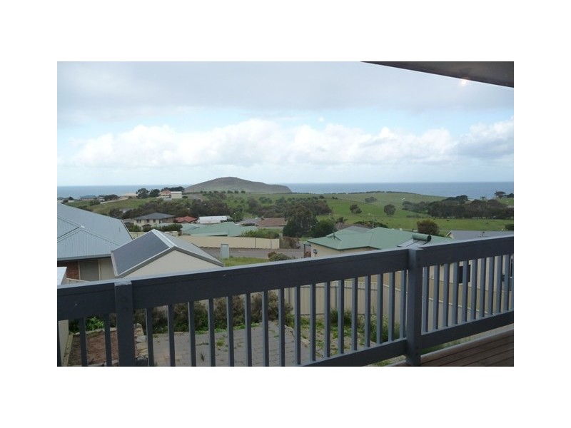 8 Three Gullies Rd, Encounter Bay SA 5211
