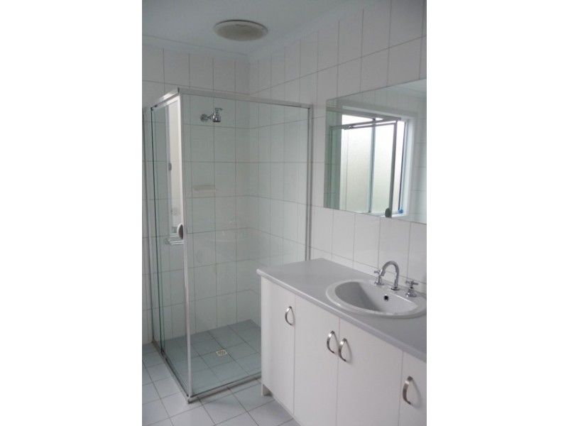 8 Three Gullies Rd, Encounter Bay SA 5211