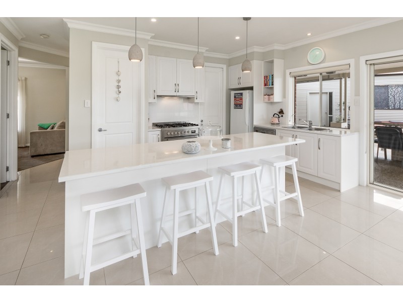 13 SAINT ANDREWS DRIVE, Strathalbyn SA 5255