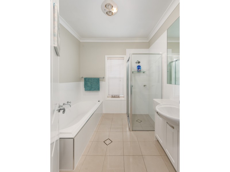 13 SAINT ANDREWS DRIVE, Strathalbyn SA 5255