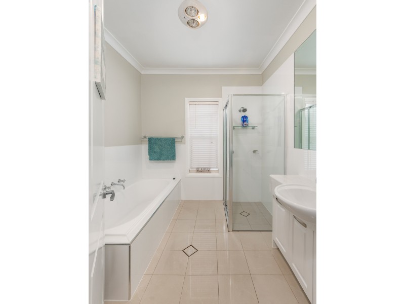 13 SAINT ANDREWS DRIVE, Strathalbyn SA 5255