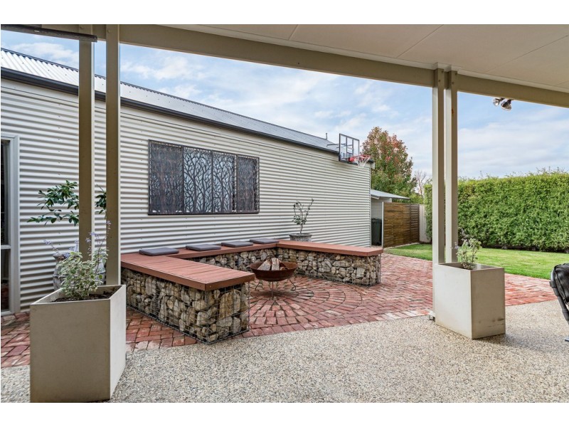 13 SAINT ANDREWS DRIVE, Strathalbyn SA 5255