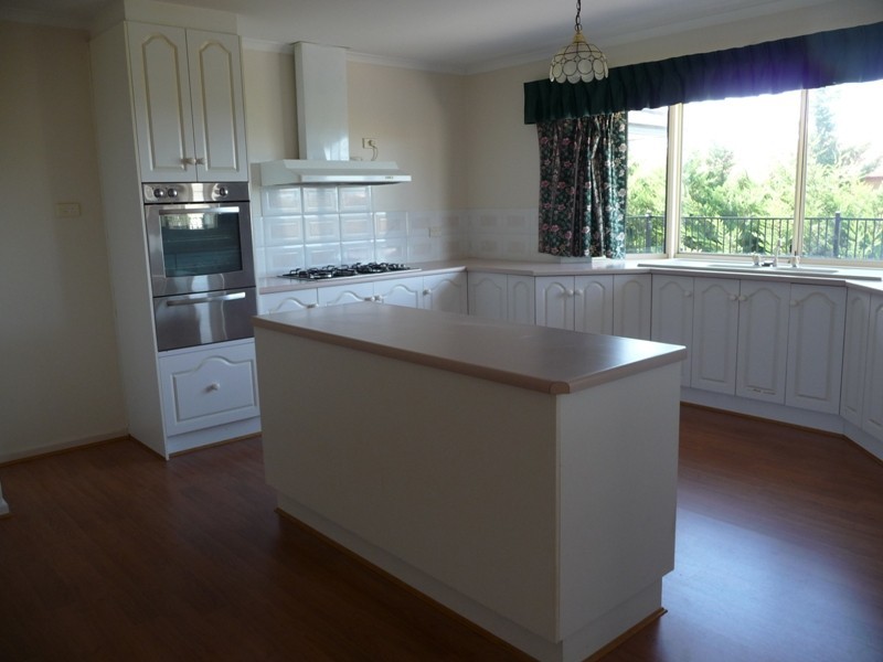 9 Cygnet Ct, Encounter Bay SA 5211