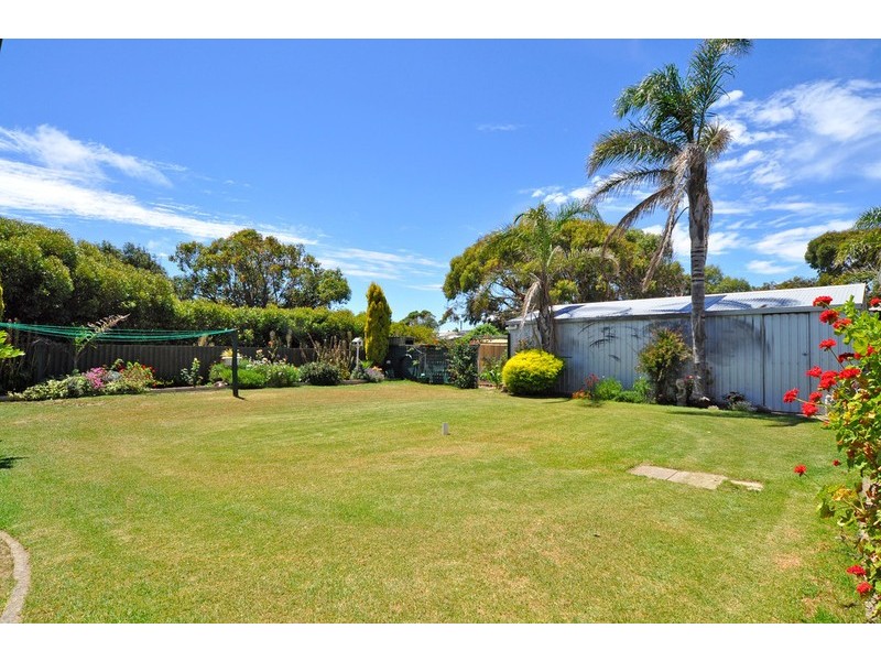 8 Alma Place, Middleton SA 5213
