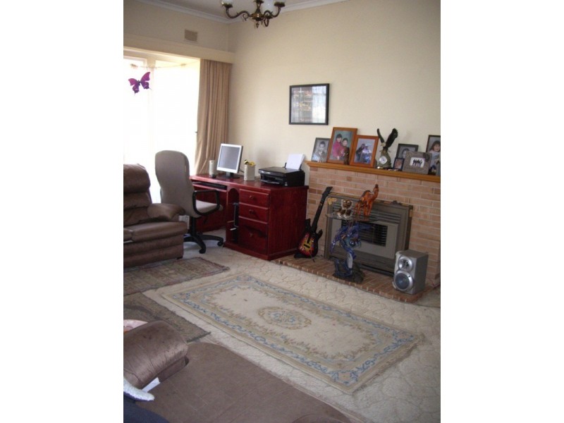 19 Hillview Road, Victor Harbor SA 5211