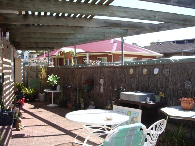 19 Hillview Road, Victor Harbor SA 5211