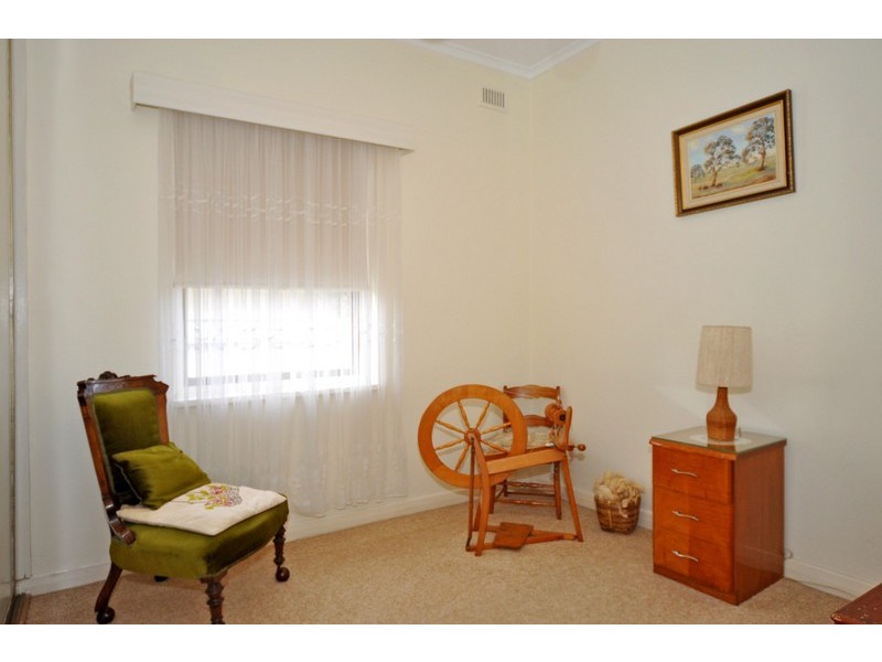 34 Hill St, Victor Harbor SA 5211