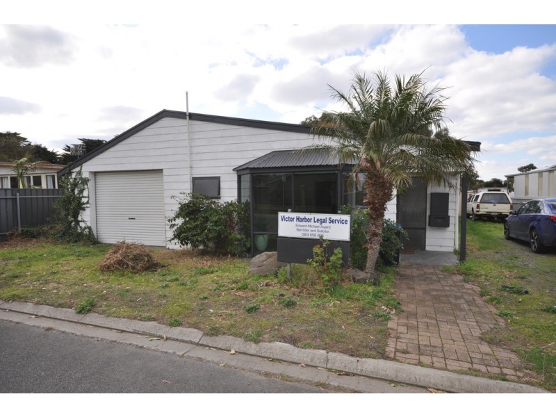 14 Philip Ave, Victor Harbor SA 5211
