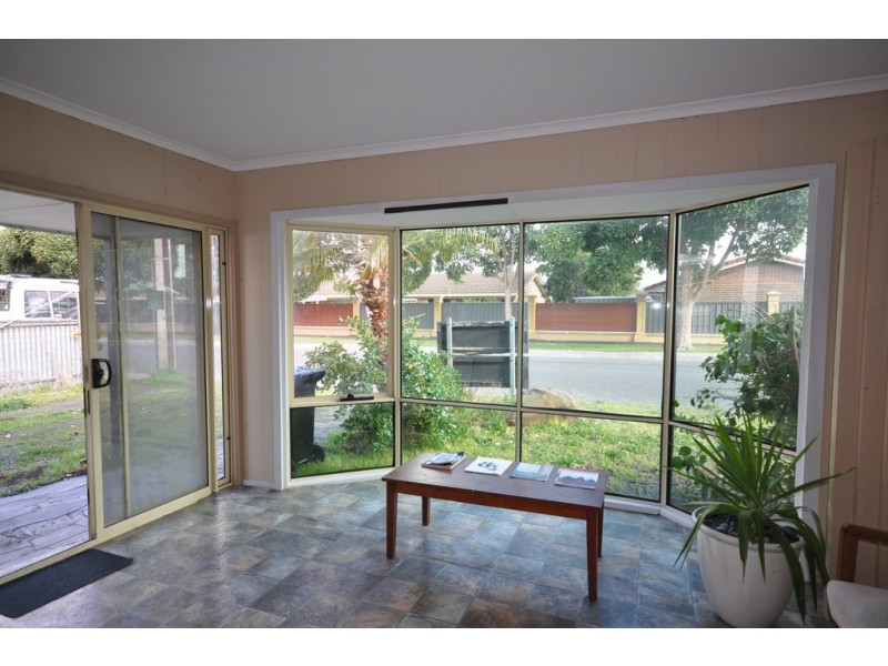 14 Philip Ave, Victor Harbor SA 5211