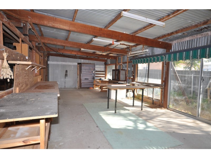 14 Philip Ave, Victor Harbor SA 5211