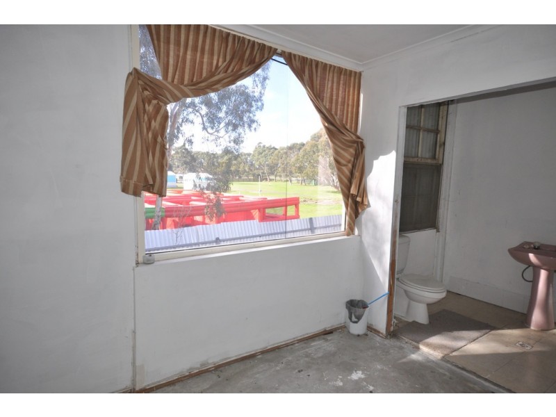 14 Philip Ave, Victor Harbor SA 5211
