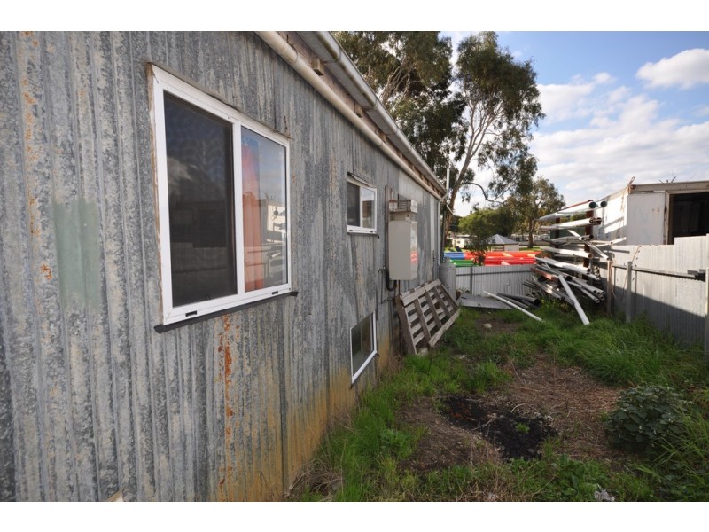 14 Philip Ave, Victor Harbor SA 5211
