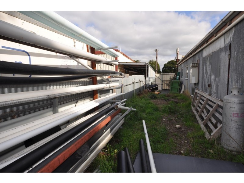 14 Philip Ave, Victor Harbor SA 5211