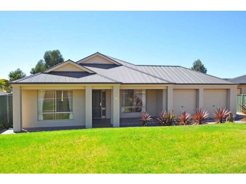15 Jasmin Dr, Encounter Bay SA 5211