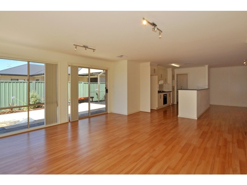 15 Jasmin Dr, Encounter Bay SA 5211