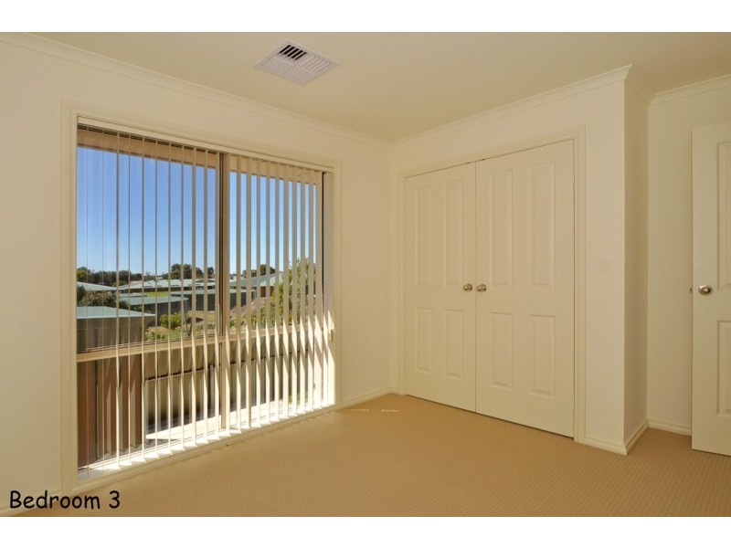 15 Jasmin Dr, Encounter Bay SA 5211