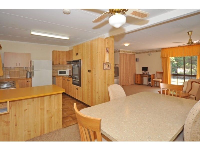 95 Cudmore Rd, Mccracken SA 5211