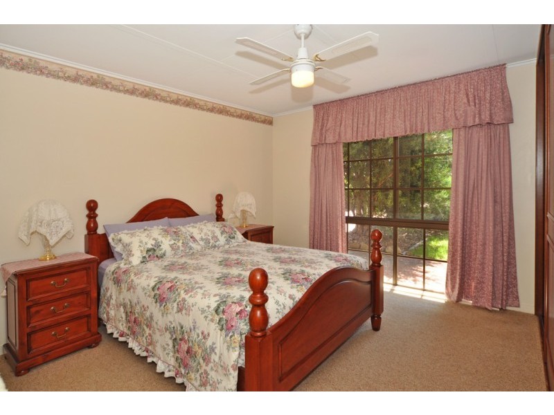 95 Cudmore Rd, Mccracken SA 5211