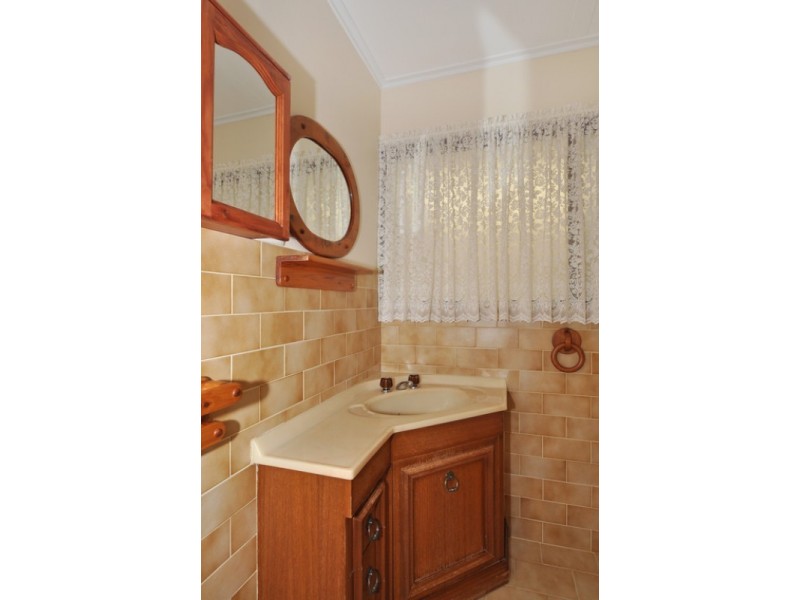 95 Cudmore Rd, Mccracken SA 5211