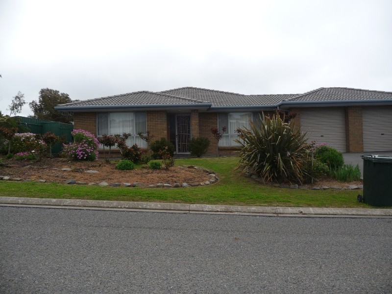 10 Pollard Ct, Encounter Bay SA 5211