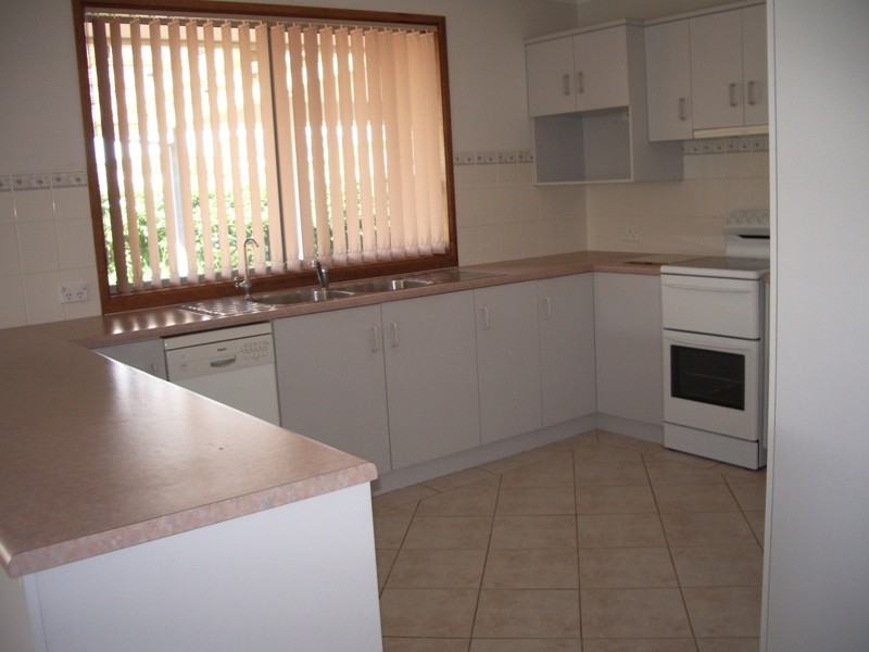 10 Pollard Ct, Encounter Bay SA 5211