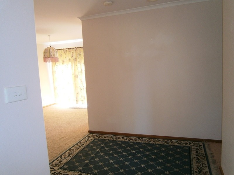 6 Simpson Ave, Encounter Bay SA 5211