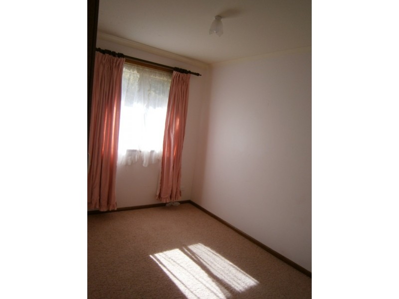 6 Simpson Ave, Encounter Bay SA 5211