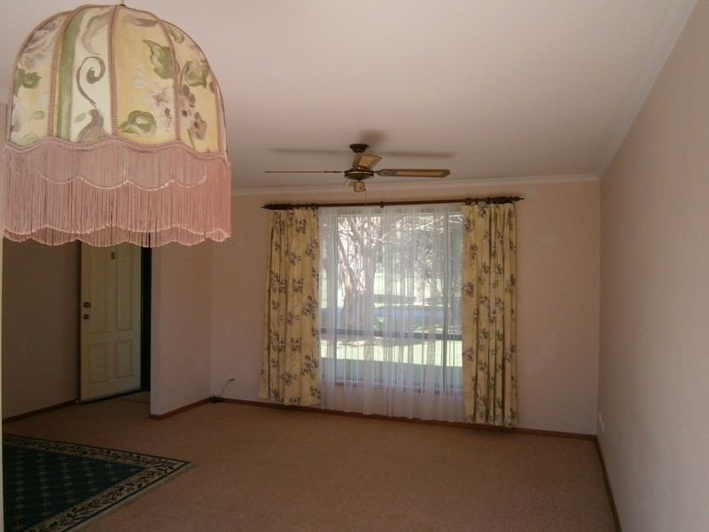 6 Simpson Ave, Encounter Bay SA 5211